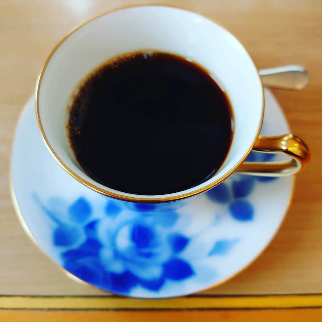 上杉隆さんのインスタグラム写真 - (上杉隆Instagram)「田園調布の素敵な昼下がり☕」4月8日 16時02分 - takashiuesugi