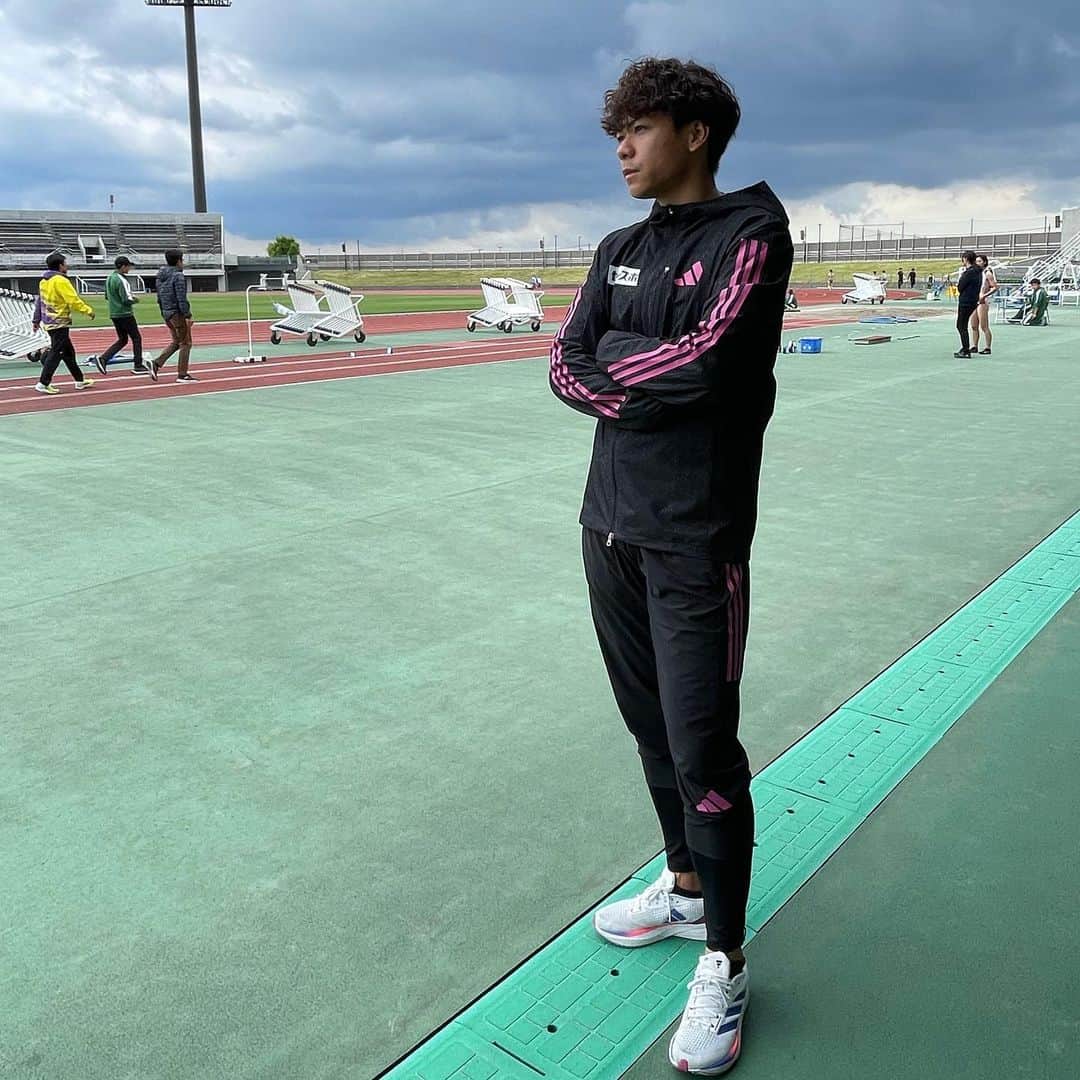 白石黄良々のインスタグラム：「初戦&復帰戦 10秒44（1.3） 10秒37（3.5） タイム的にもまだまだですし走りの内容も改善点ばかりでしたが何より久しぶりに怪我なく1日2本走り切れました。初戦なので今日はそれだけで大きな収穫です。まだまだこれから！次戦に向けてまた頑張ります！陸上たのしっ！」
