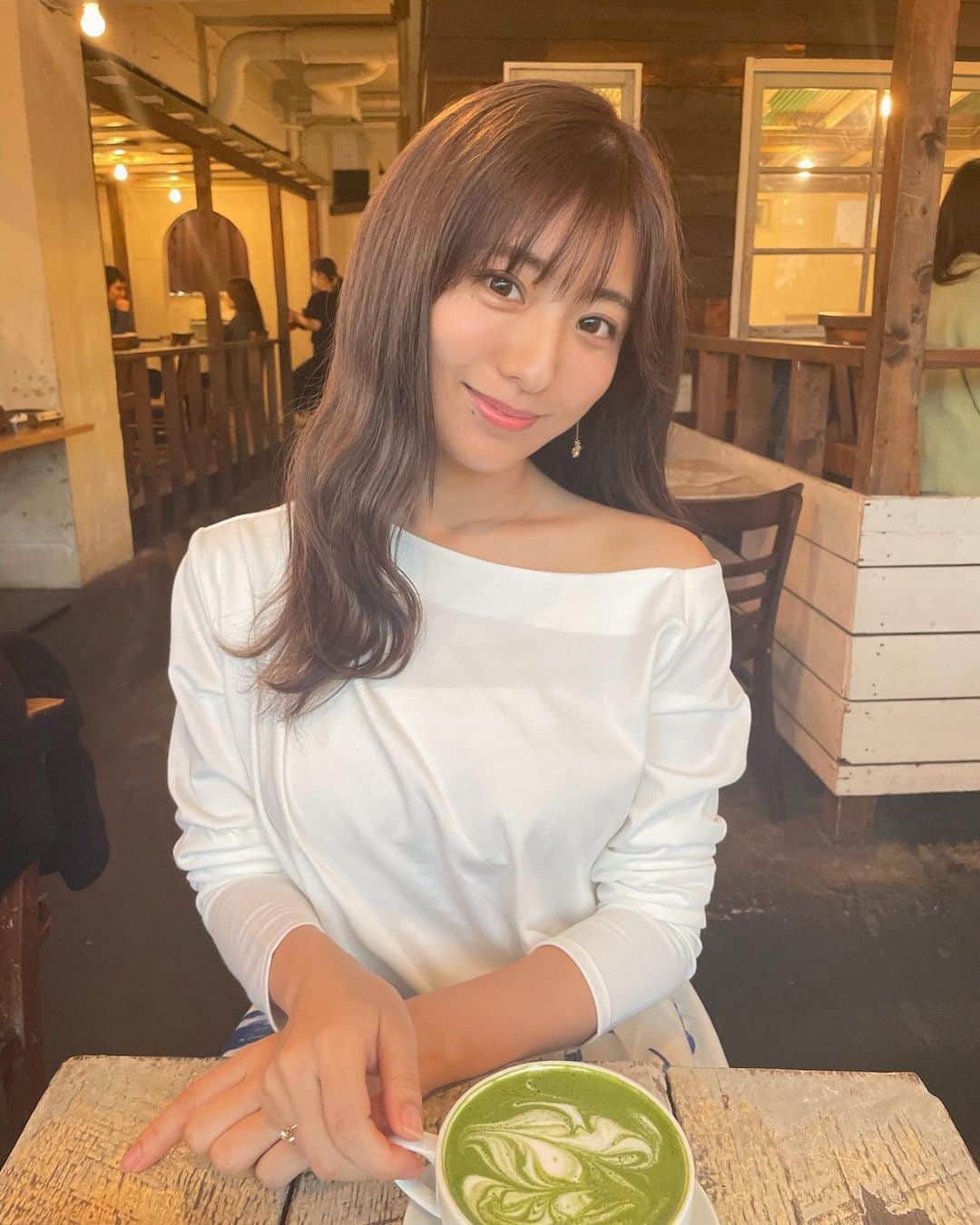 白戸ゆめのさんのインスタグラム写真 - (白戸ゆめのInstagram)「🤎  人生初ブリーチで 春らしくベージュカラーにしました🥰」4月8日 17時56分 - yumeno.s_