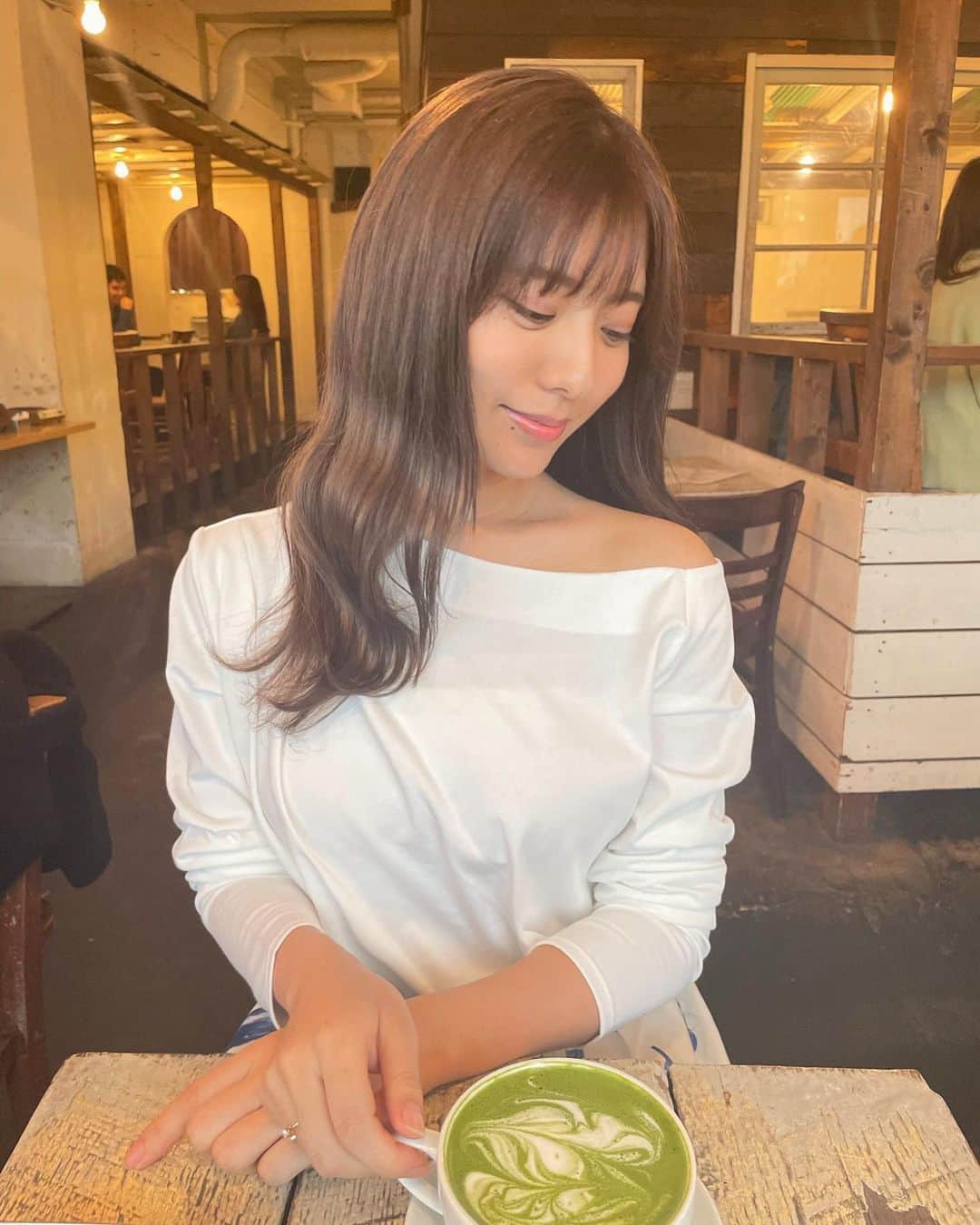 白戸ゆめのさんのインスタグラム写真 - (白戸ゆめのInstagram)「🤎  人生初ブリーチで 春らしくベージュカラーにしました🥰」4月8日 17時56分 - yumeno.s_
