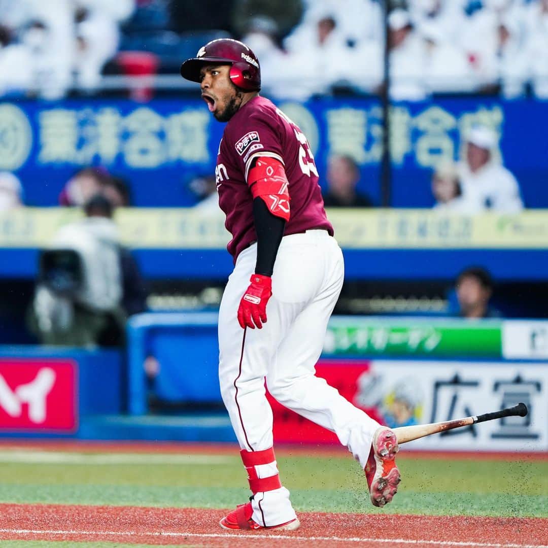 東北楽天ゴールデンイーグルスさんのインスタグラム写真 - (東北楽天ゴールデンイーグルスInstagram)「⚾️  ⚾️M 5-4 E⚾️ 2点ビハインドの8回にフランコ選手が2号逆転スリーラン‼️‼️ しかし直後に逆転を許してしまい手痛い敗戦。 伊藤茉央選手、安樂選手、宮森選手が1回無失点の好投👍🏼 打っては3回に炭谷選手が一時同点とする1号ソロ🔥 小深田選手と山﨑選手が揃って2安打の活躍👏🏼👏🏼  #鷲が掴む #rakuteneagles #マイケルフランコ #小深田大翔  #伊藤茉央 #炭谷銀仁朗 #安樂智大 #山﨑剛 #宮森智志」4月8日 17時50分 - rakuten_eagles