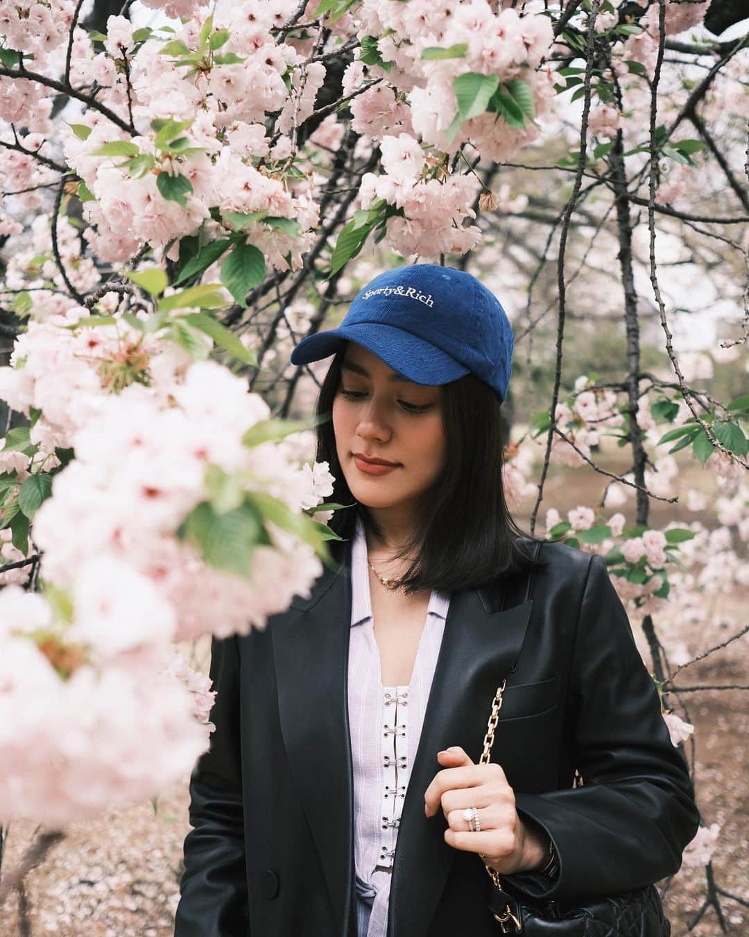 キンバリー・アン・ウォーテマス・ティアムシリのインスタグラム：「Cloudy Sakura‘23 ความสุขของเบอร์ลี่🌸」