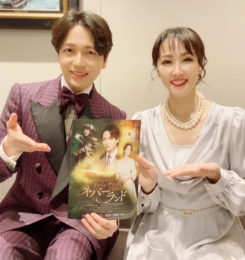 濱田めぐみのインスタグラム：「. ⭐SMART USEN「劇場こそ我が家」  ‪ゲスト　#山崎育三郎 さん ‬  ‪配信期間　4月14日〜28日  舞台では初共演の2人❗️ 新作「ファインディング・ネバーランド」について、色々お話ししています。  ぜひお聴きください😊  #スマホでハマメグ #山崎育三郎 さん #smartusen #ファインディングネバーランド」