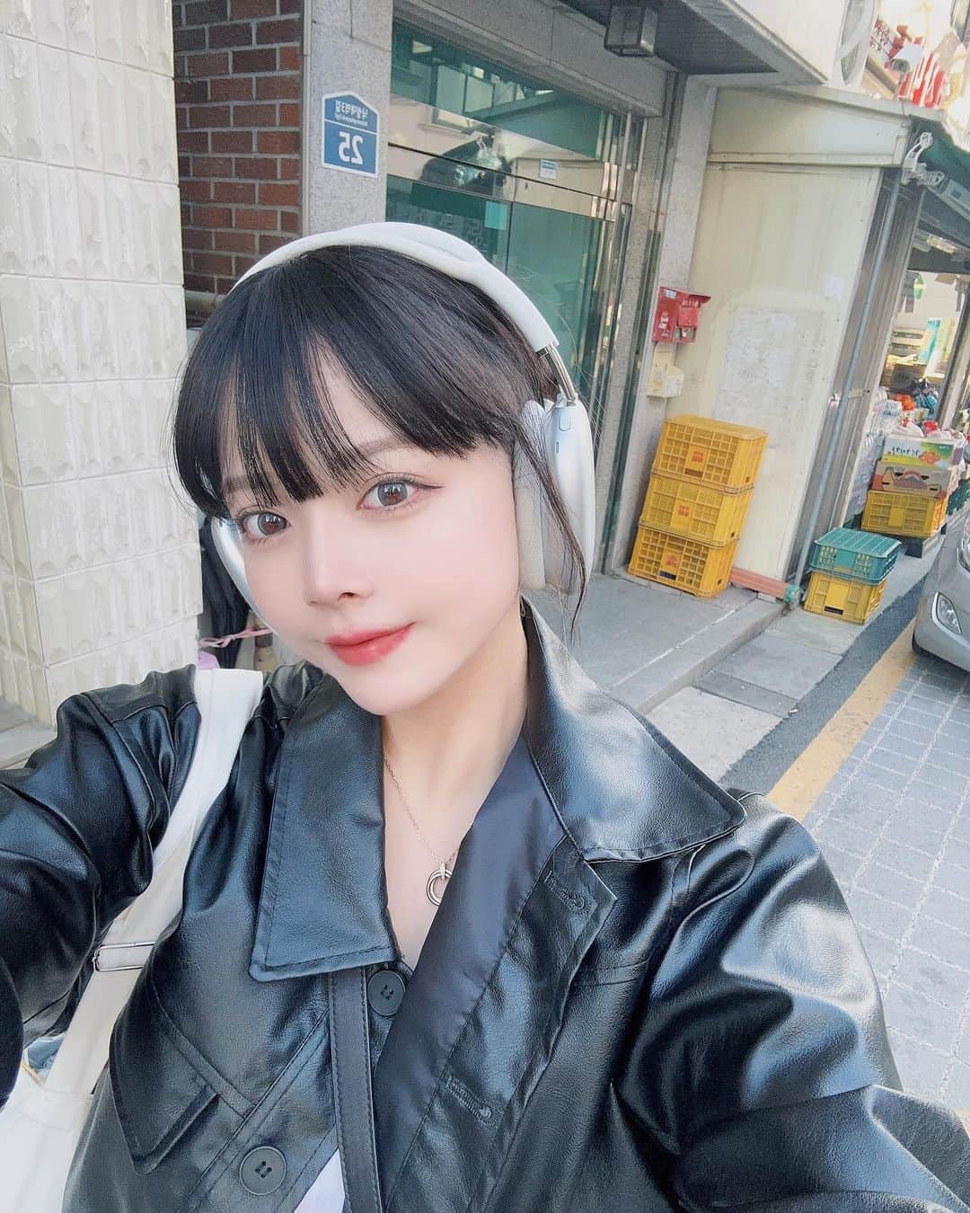 仲本莉絵瑠のインスタグラム：「美味しい物を好きなだけ食べる これがいつもの韓国旅行スタイル😥🎶❤️」