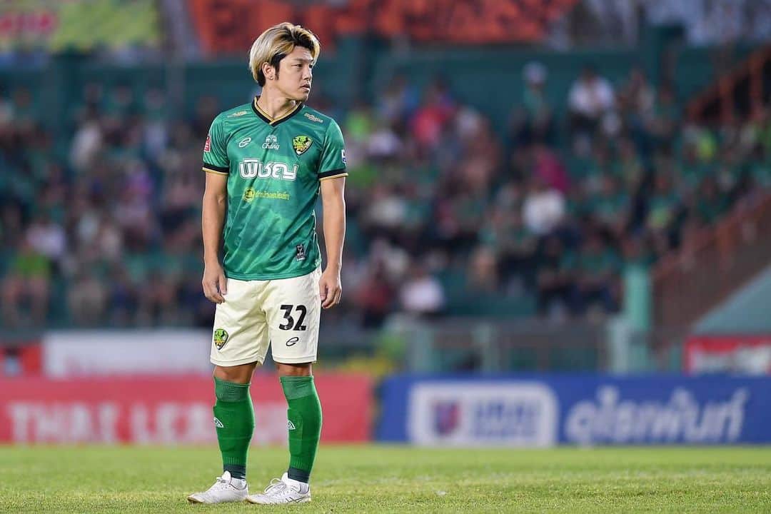 馬場悠企さんのインスタグラム写真 - (馬場悠企Instagram)「One match🐎🟢🔥  #thaileague #japanese #no32 #lampangfc #football #soccer #love #like #thailand  #🇯🇵 #🇹🇭」4月8日 19時30分 - yuki_bamba32