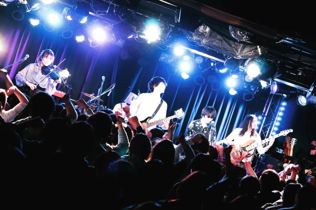 BIGMAMAのインスタグラム：「Thankyou for coming!!! April 8 2023  BIGMAMA COMPLETE at Okayama CRAZYMAMA KINGDOM  #BIGMAMA #BIGMAMACOMPLETE」