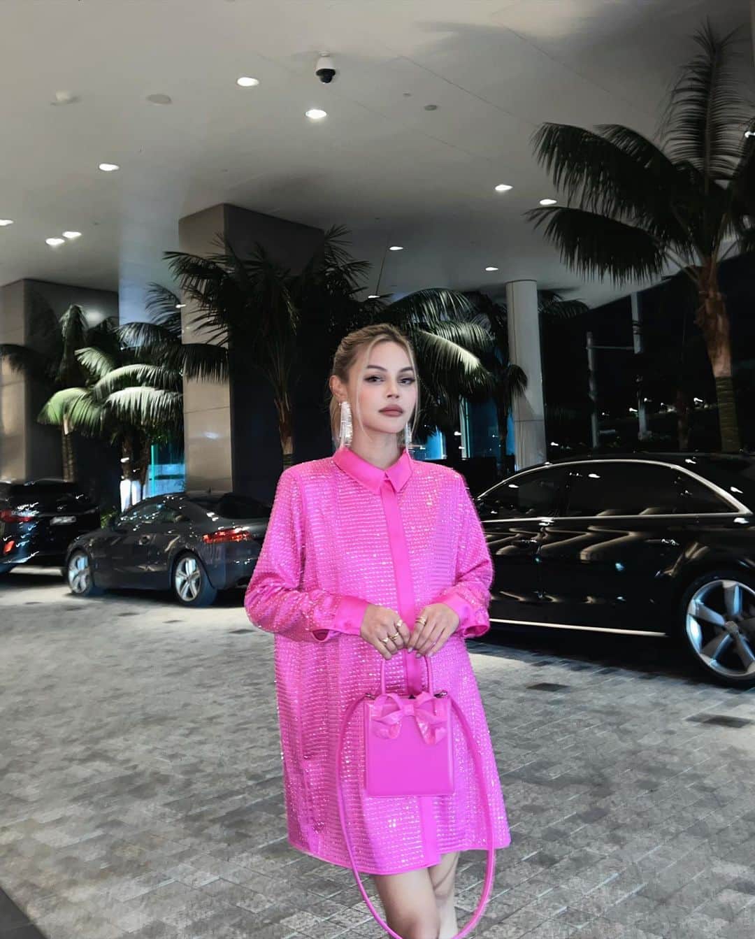 リリーマイマックさんのインスタグラム写真 - (リリーマイマックInstagram)「Barbie core 💖 @mrselfportrait」4月8日 19時38分 - lilymaymac