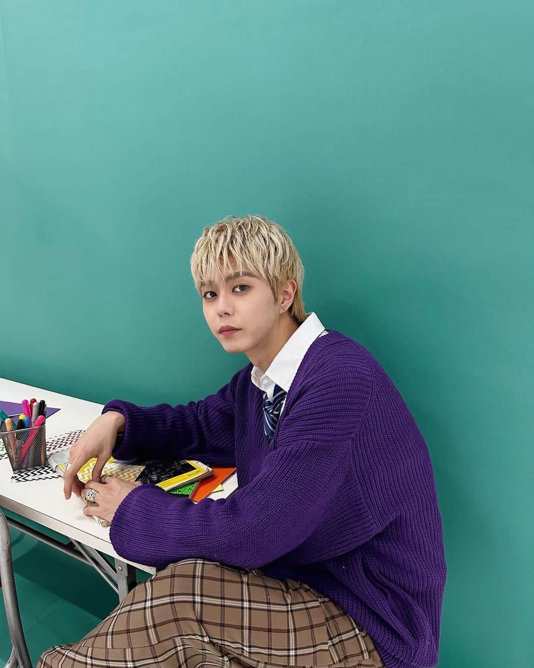 岡本聖哉のインスタグラム：「🎓💜✌︎」