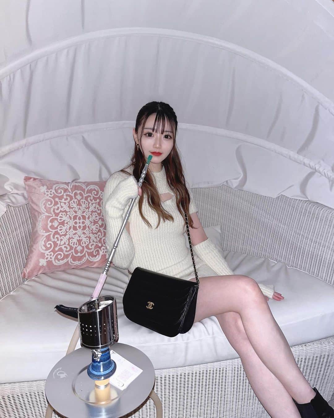 虹川葵のインスタグラム：「・ 人生初シーシャ🫧」