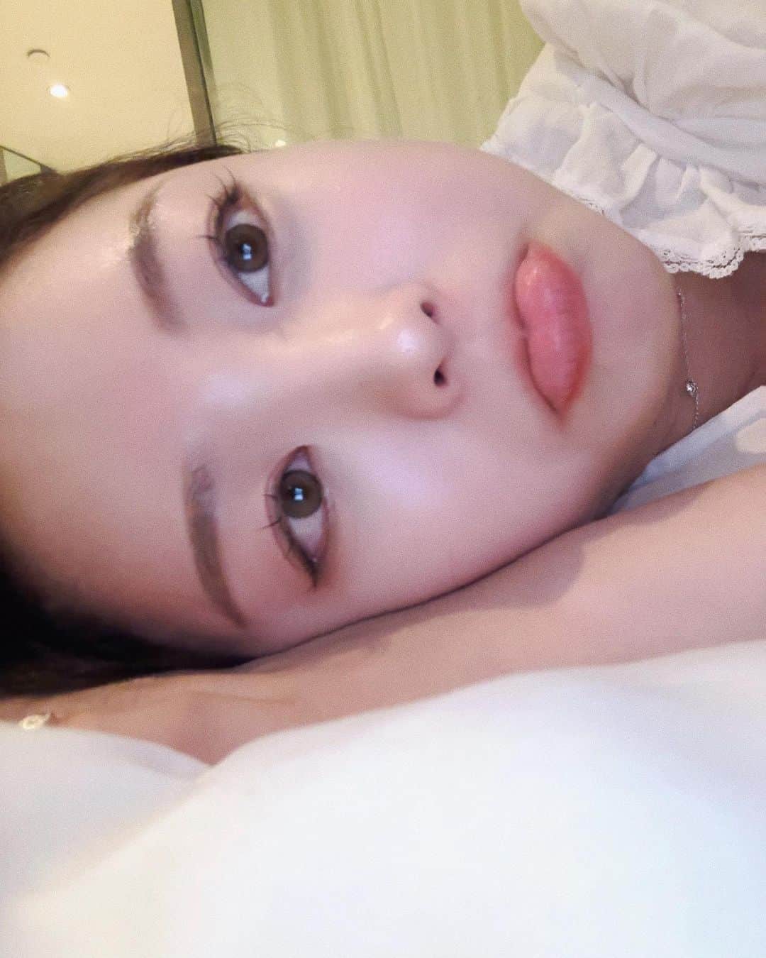 スヒョンのインスタグラム：「♥ 다들 불토인데 뭐해용 ? 𝑱𝒂𝒏𝒈𝒔𝒖𝒉𝒚𝒖𝒏」
