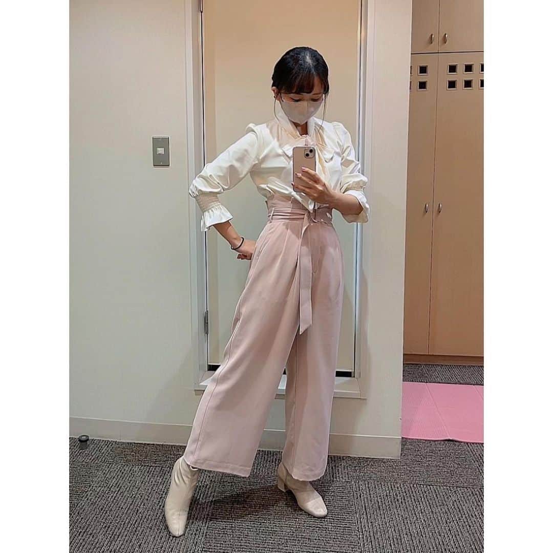 熊谷彩春のインスタグラム：「ミュージカル『GYPSY』 無事にゲネプロ終了🥀 　 今日は、大学生の弟が「誕生日プレゼント！」って買ってくれたズボンをはいて、楽屋入り😌 可愛いヤツめ…😏笑 　 いよいよ明日は初日です。 皆様にお届けできること、わくわくしております！ 楽しんでいただけたら嬉しいです。 精一杯頑張ります！🩰🎀 東京芸術劇場プレイハウスにて、お待ちしております！！ 　 #ミュージカルGYPSY #Gypsy2023 #明日開幕」