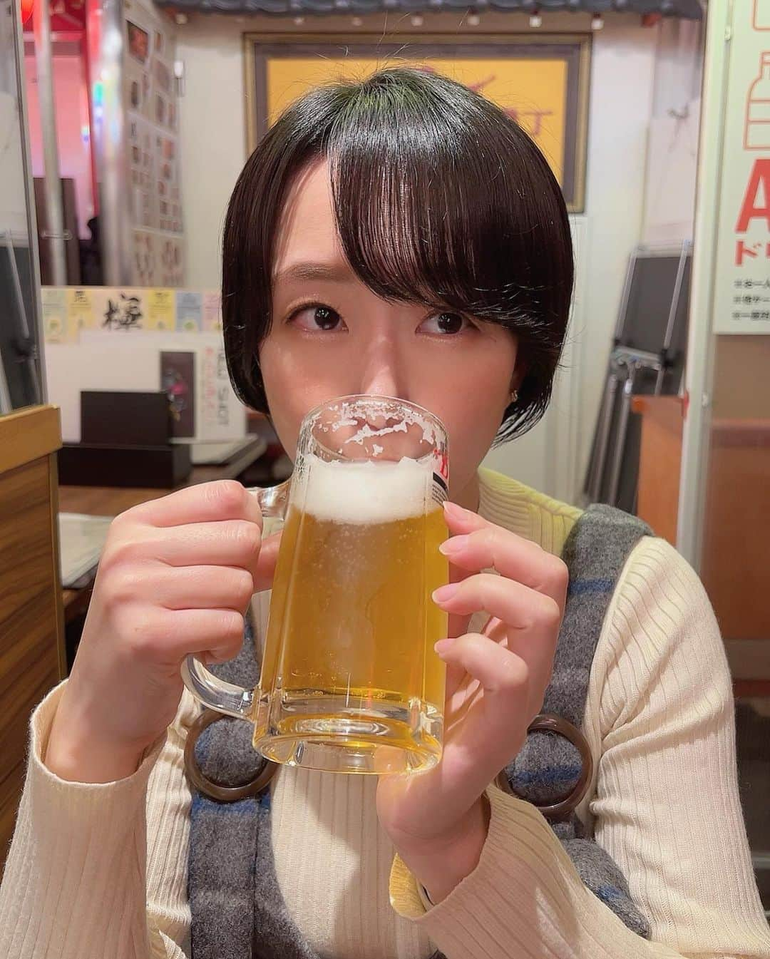 蒼井まやさんのインスタグラム写真 - (蒼井まやInstagram)「. 今日も今日とてビールを飲みました。 美味しかったです。 （2枚目飲む前から目が据わってるの何なん？）  ※画像はイメージです  #ビール #ビール女子 #ビール部 #ビールすきな人と繋がりたい #ビール党 #ビール🍻 #ビールスタグラム #ビール最高 #ビール好きな人と繋がりたい #ビールうまい #ビールが好き #酒クズ #酒飲み #酒飲み女子 #お酒好きな人と繋がりたい #お酒好き女子 #お酒大好き #お酒好き #酒飲み #酒飲み女子 #酒飲みながら痩せる」4月8日 21時03分 - mayayan_dayo