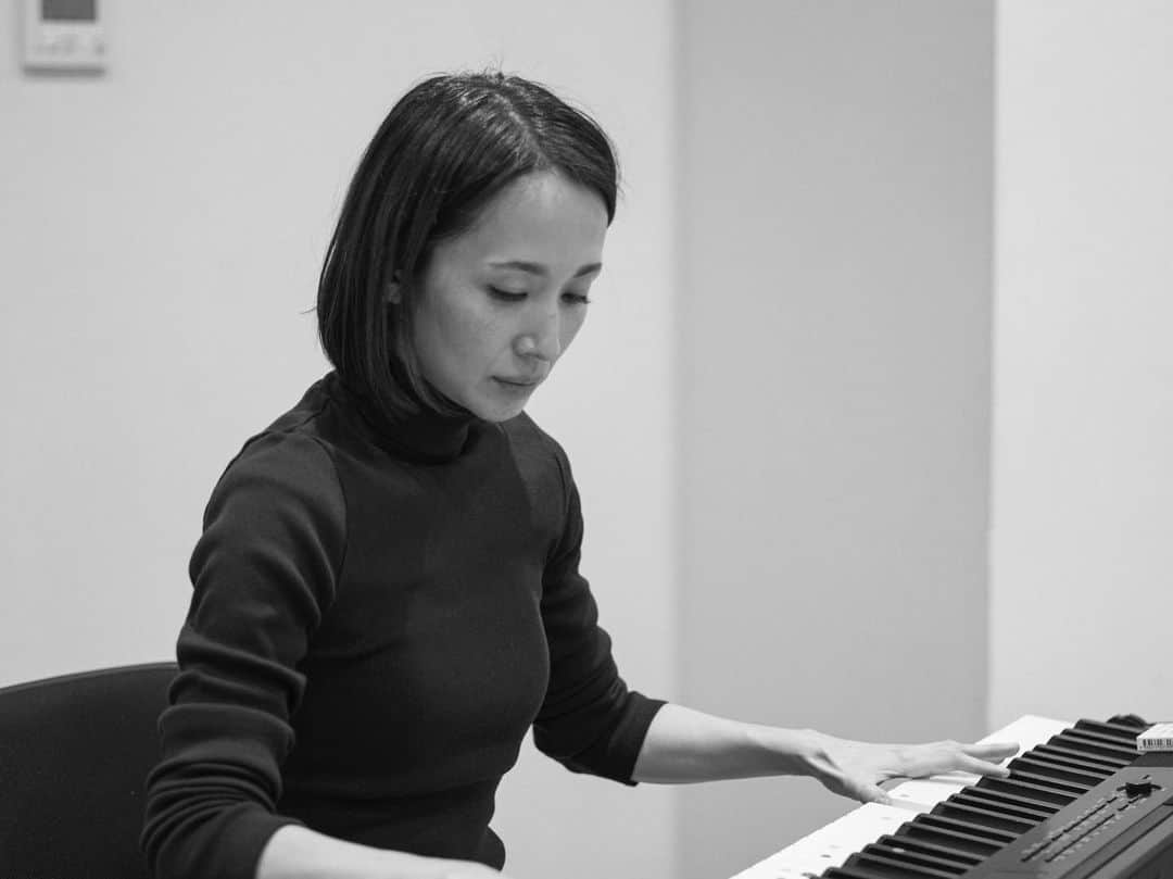 楊原京子さんのインスタグラム写真 - (楊原京子Instagram)「#pianolessons」4月8日 21時04分 - kyoko.yanagihara