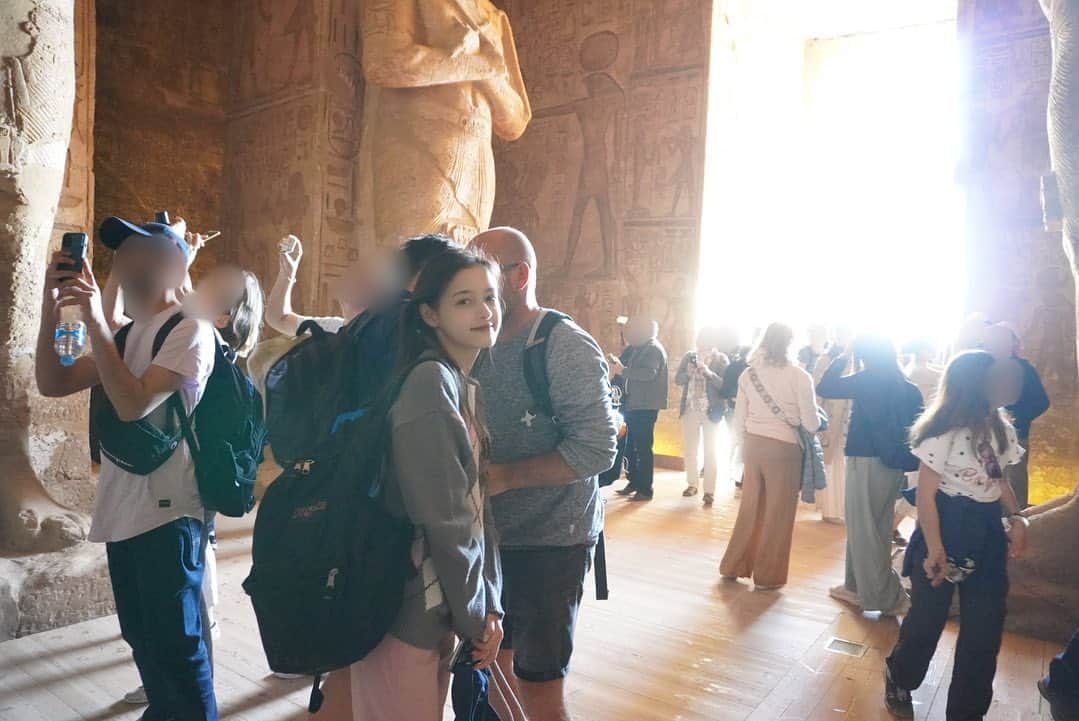 大峰ユリホさんのインスタグラム写真 - (大峰ユリホInstagram)「ルクソールから車で4時間ほど行った先にあるアブシンベル神殿🛕  エジプトの遺跡の中でも私はここが1番感動した🤭」4月8日 21時26分 - lespros_yuriho