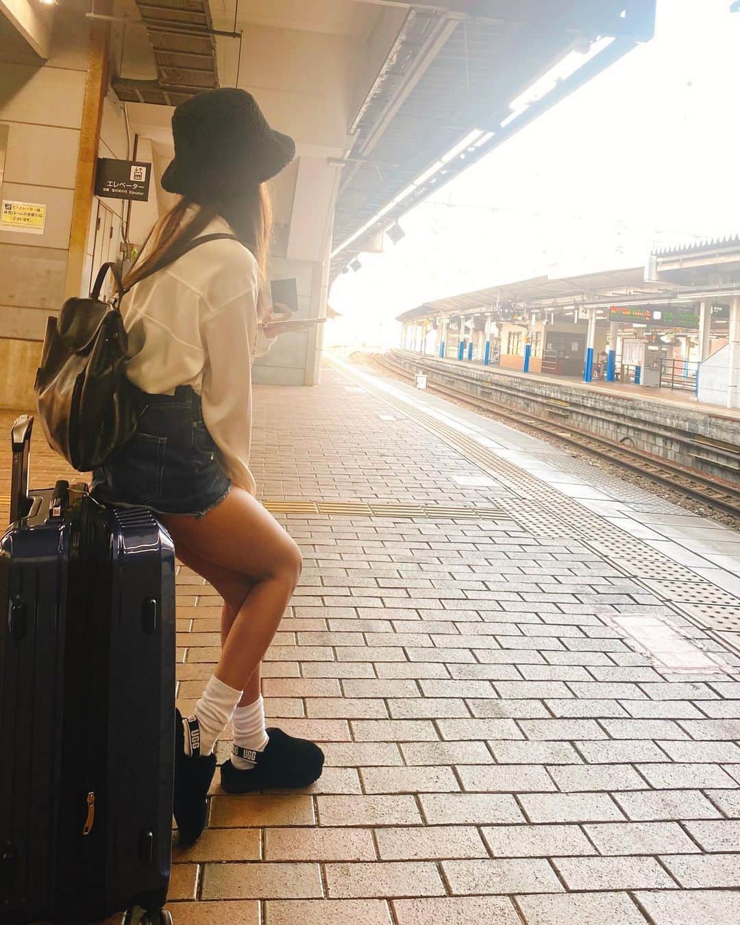 天間晴香さんのインスタグラム写真 - (天間晴香Instagram)「親戚に会いに行くの巻in福岡🩶  #家族旅行 #明日は従姉妹と着物きるよん #旅行 #久しぶりの休日」4月8日 21時20分 - haruchimu23
