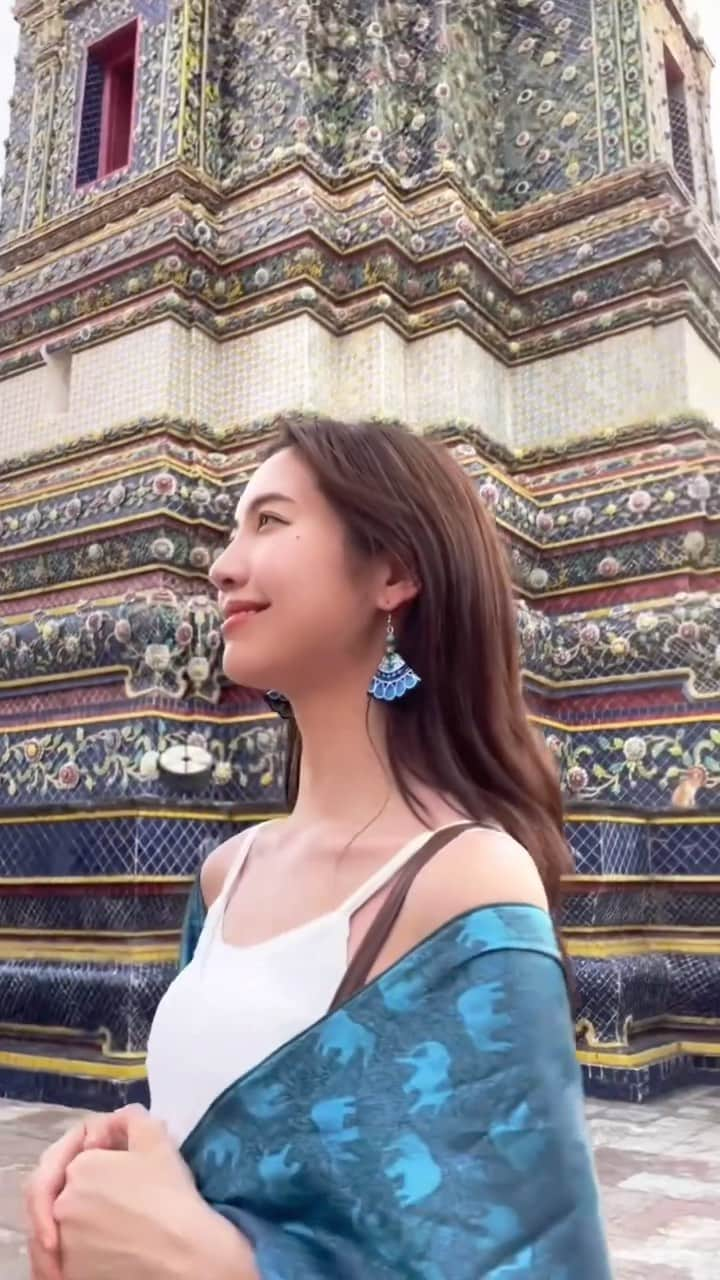 𝐴𝑁𝑁𝐴のインスタグラム：「素晴らしかった…🙏✨ #amazingthailand 🇹🇭 . #Thailand #bangkok #watpho #temple #watarun #bangkoktrip #japanesemodel #タイ #タイ旅行 #ワットポー #ワットアルン #バンコク #海外旅行 #泰國旅遊 #寺廟 #泰國 #ประเทศไทย #กรุงเทพฯ #วัดโพธิ . . チェンマイで買ったお気に入りのストールとピアスと共に💙」