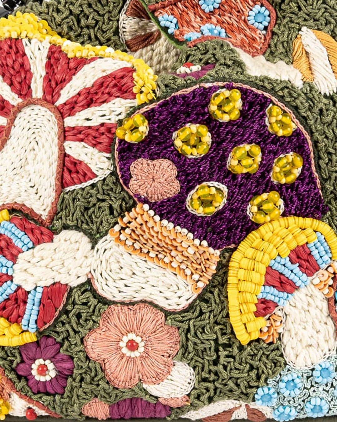 ジャマンピュエッシュのインスタグラム：「This spring, we mix and match maximum of colors 😎 #jaminpuech #fashioninspo #mushrooms #embroideryart #handwork #beading」