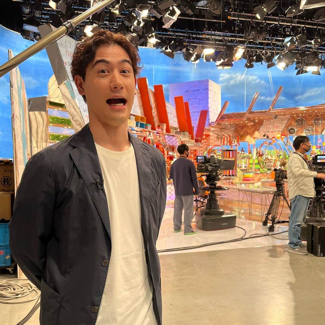 国山ハセンのインスタグラム：「4月9日午前10時からフジテレビ 「ワイドナショー」出演します！  初のフジテレビ本社。 初コメンテーター。 とても嬉しいです。  #ワイドナショー  #フジテレビ #国山ハセン #pivot #boglioli」