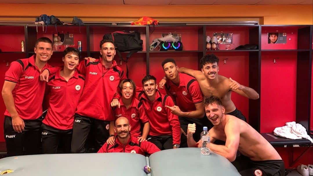 中村駿太のインスタグラム：「Thanks guys!! Well done!!  逆転勝利‼︎ 最高のチームメイトと🤳 まだまだやるよー！ 置かれた場所で咲こう。  Keep going🔥」