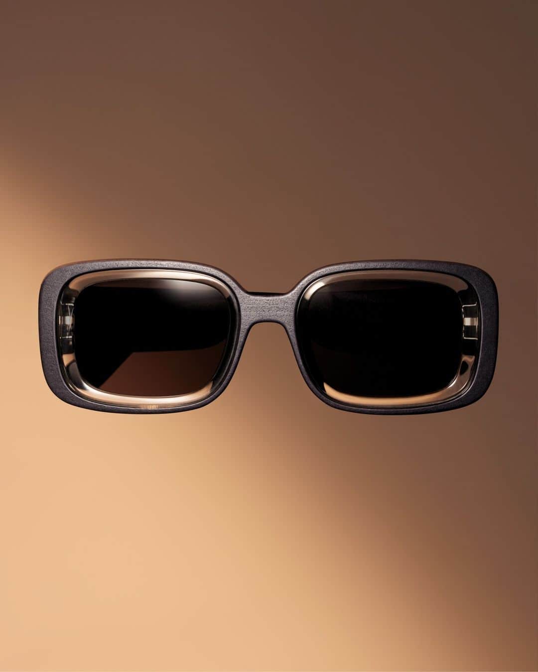 MYKITAのインスタグラム：「Vintage shapes and retro aesthetics are reinvented in our STUDIO 13 collection using signature MYKITA design ingredients.  Find more perfect shades for spring on mykita.com」