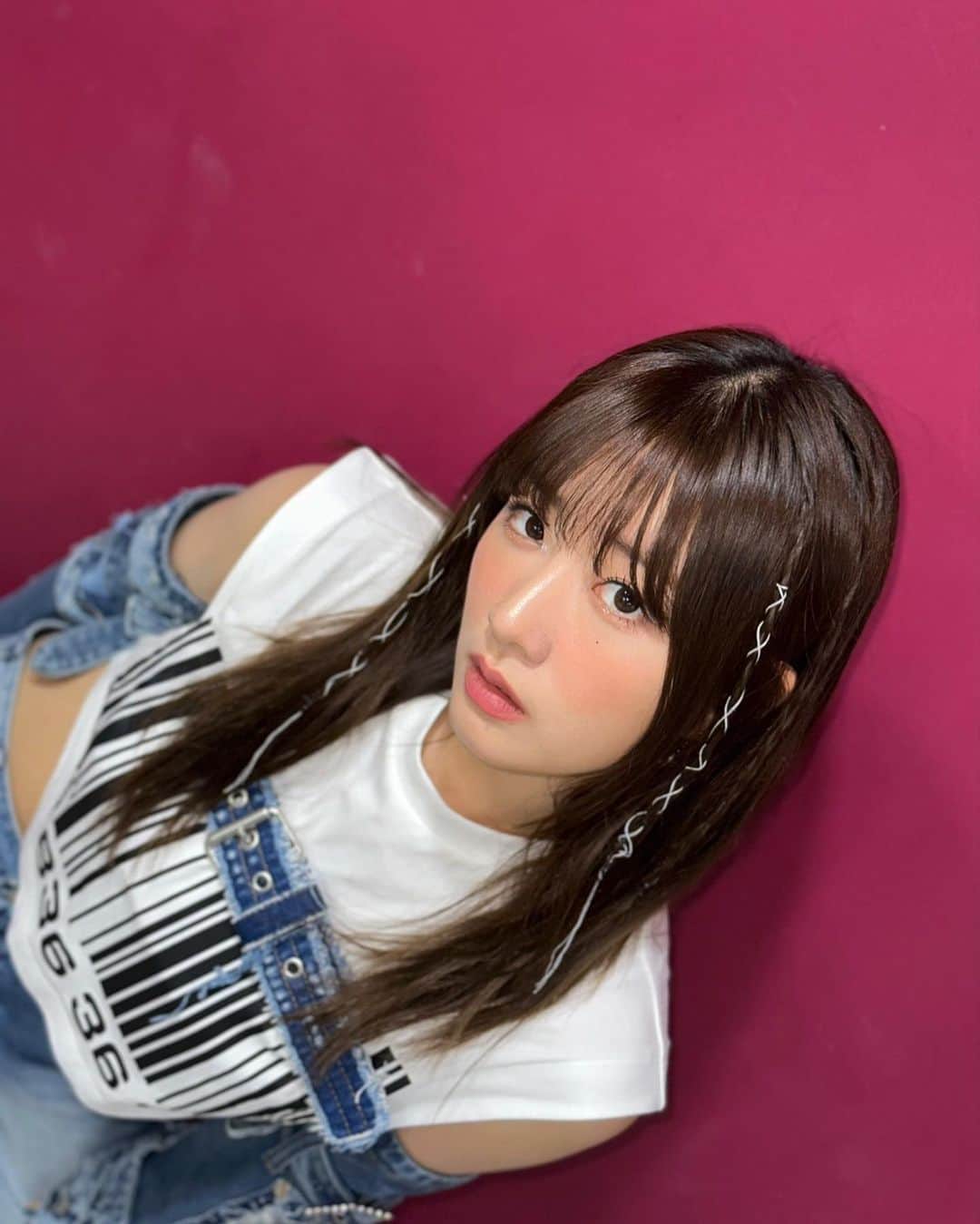 ユン･ボミのインスタグラム：「Apink DND🤍 #음악중심 #오늘두수고해써판다🐼 #photoby @artist_eunji」