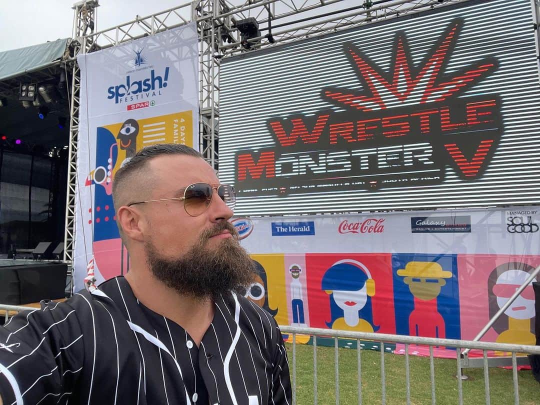 マーティ・スカルさんのインスタグラム写真 - (マーティ・スカルInstagram)「Country no.32! 🇿🇦  Having a great time in South Africa. Thank you so much CPW for the hospitality and being so professional.   ☔️☔️☔️」4月8日 22時24分 - martyscurll