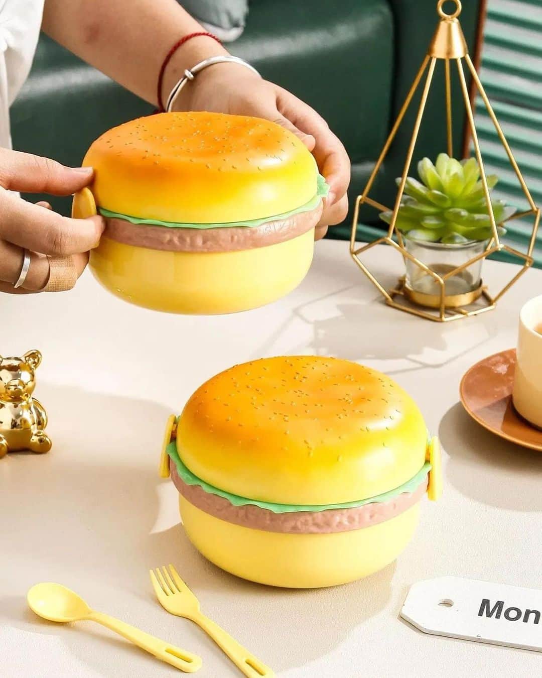 SHEINさんのインスタグラム写真 - (SHEINInstagram)「We know they say not to play with your food, but these snack containers put us in a silly little mood 🍟👣😝 Which one would you chew-se? 🍔👇   🔎13758693 10830146  #SHEIN #SHEINforAll #SHEINstyle #fashion #chic」4月9日 2時30分 - sheinofficial