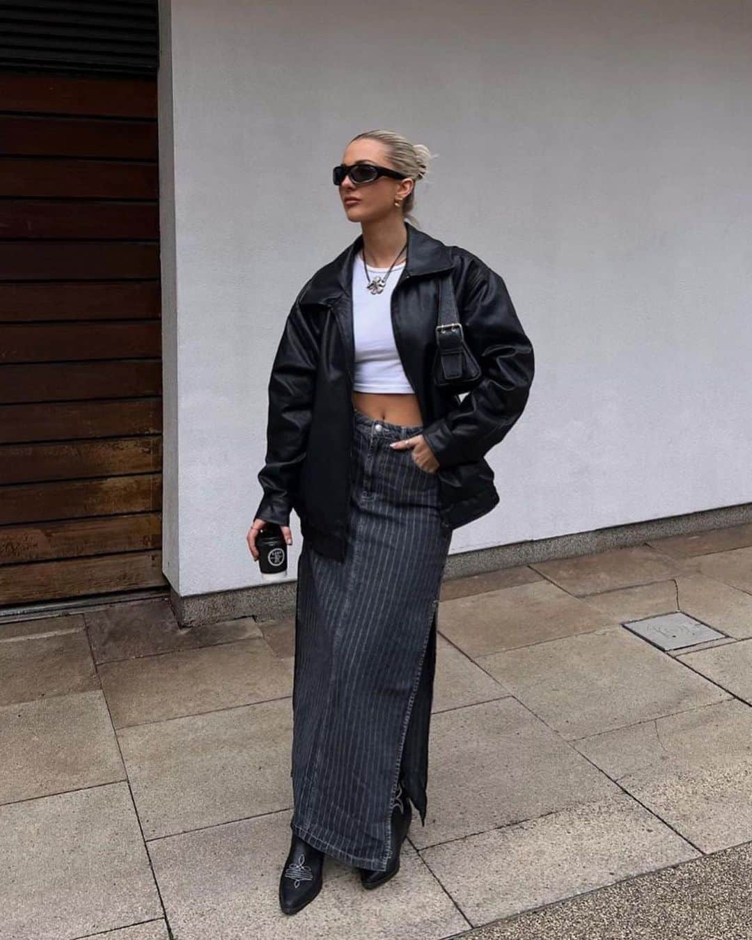 のインスタグラム：「Dare to denim.  @alicedunnagan wears the denim stripe maxi skirt [127513969]」