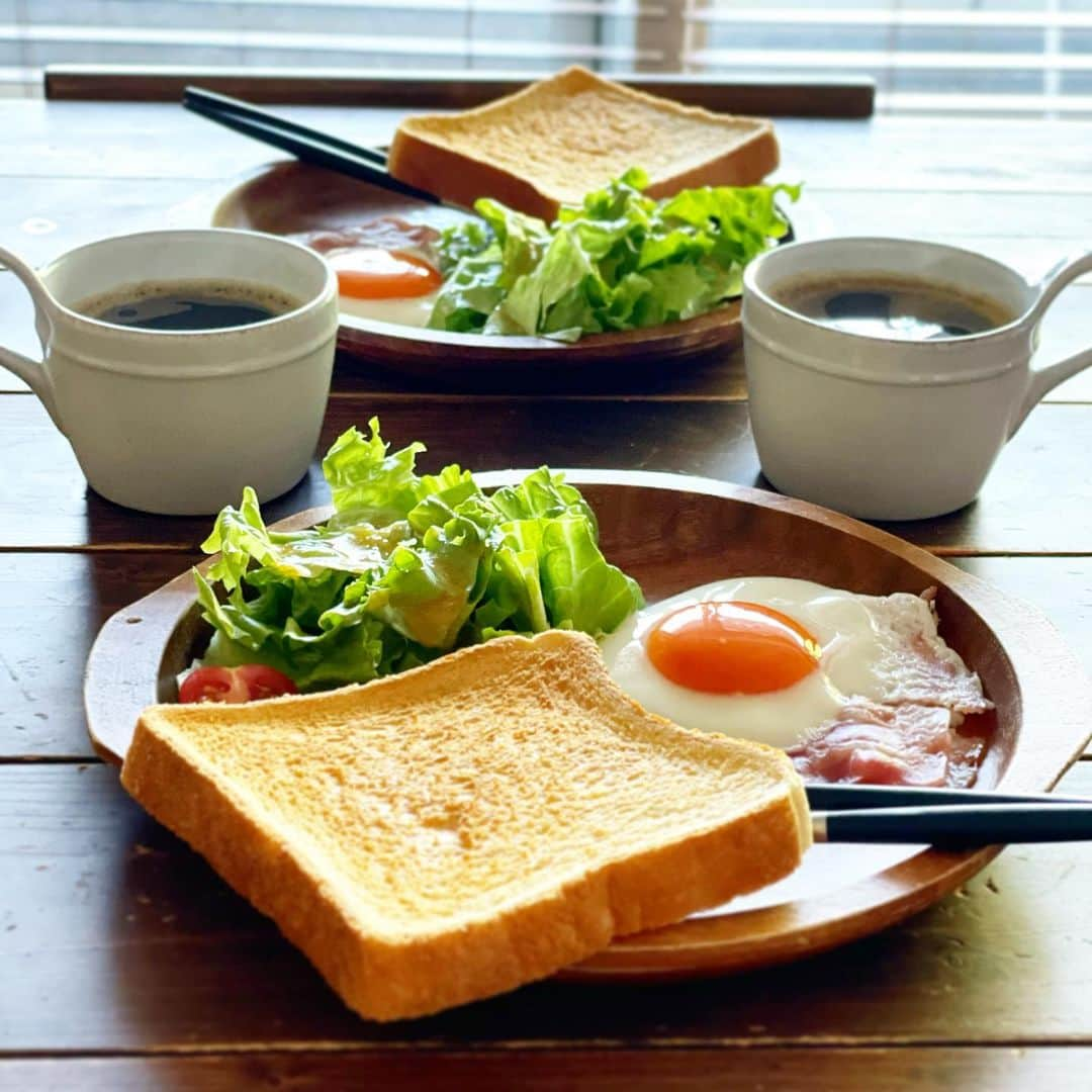 仲谷亜希子さんのインスタグラム写真 - (仲谷亜希子Instagram)「今日の朝ごはん🥞 絶好のお出掛け日和だけど仕事だ🎤 #今日の朝ごはん #今日の朝食 #おうちごはん  #朝ごはんプレート #手作りごはん #あさごはん #おうちごはんLover #クッキンググラム #家庭料理 #料理写真 #朝食 #丁寧な暮らし #豊かな食卓 #foodstyling #手料理 #暮らしを楽しむ #iegohan #cooking #cookingram #breakfast #todaysbreakfast #breakfastwithmyhubby」4月9日 8時47分 - aki_chan818