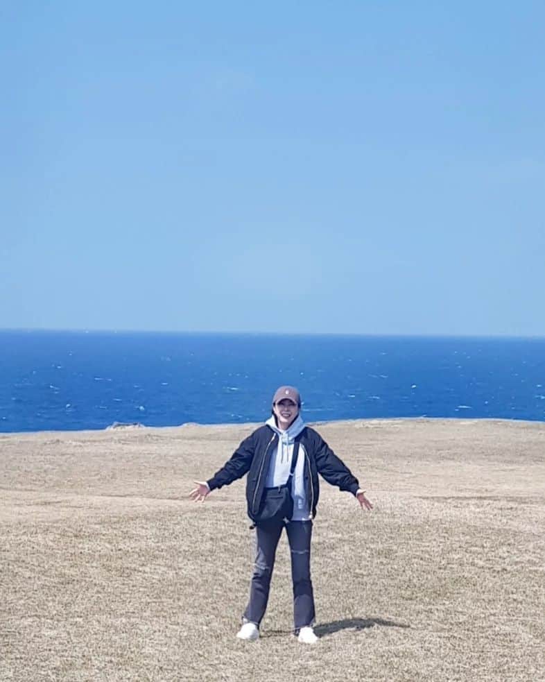 キム・ミギョンさんのインスタグラム写真 - (キム・ミギョンInstagram)「나의하늘아 ~  나의 바다야 ~~ 이히 ~~」4月9日 8時50分 - kim_mee_kyung