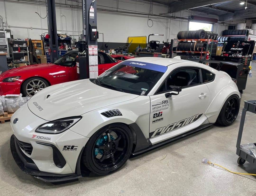 Spirits Artisanさんのインスタグラム写真 - (Spirits ArtisanInstagram)「In factory of Evasive motorsports! Subaru BRZ tuned by @evasivemotorsports and @yumesports.ca installed Artisan spirits New GT wide body kit with New full titanium exhaust. Big Thanx!!!!! Special Thanx for @evasivemotorsports @mackin_ind @yokohamawheelusa @yokohamawheel @project.mu @yokohamatire @yokohama.rubber USA : @evasivemotorsports @butlertire Canada : @advanced_auto_salon @otto.auto.service China : #bondchina Hong kong : @nigeljdmparts Taiwan : #車庫小舗 Russia : @suv.project Kazakhstan : @spoiler.kz Indonesia : @premierautowerkz Philippine : @jworksunlimited @artisanspiritsph Singapore : @mwsautoworks Thailand : @prodriveshop India : @racetechindia Malaysia : @donloh2007 Bahrain : @kanooperformance Kuwait : @hamad_skyline UK : @streettracklife Australia : @import_monster @traum06996 @car_life_staff @sunyard @bondosaka #bondourawa @bondtokyo @bond_omiya @bondoiimura @ysr0443 @cs.forme_1 @office_k_tokyo @artisan.ceravi @artisan.nobu  #artisanspirits #artisan #asms #evasivemotorsports #yokohamatire #advan #advanracing #subaru #brz #projectmu #sema #sema2022」4月9日 9時09分 - artisan_spirits