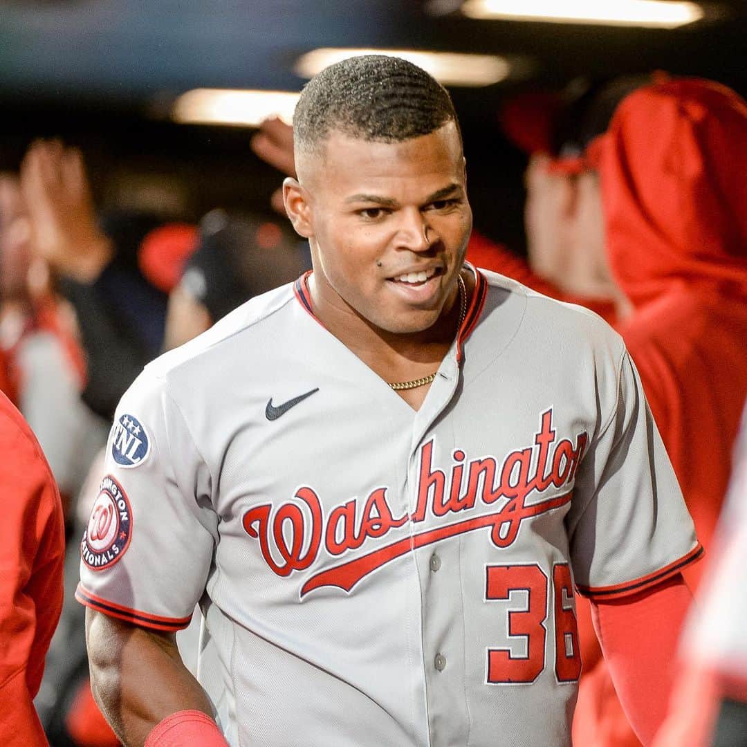 ワシントン・ナショナルズのインスタグラム：「Hope you didn't think a dude named "Stone" wasn't gonna hit against the Rockies. 🪨」