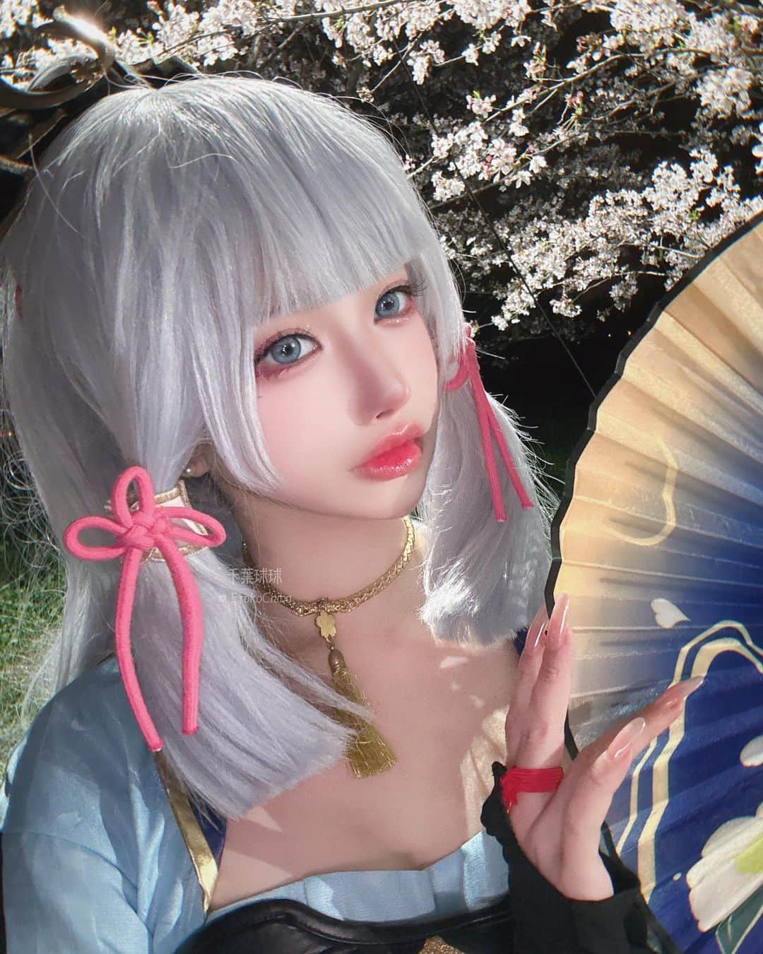 EROKOのインスタグラム：「夜桜🌸 #神里綾華 #kamisatoayaka」