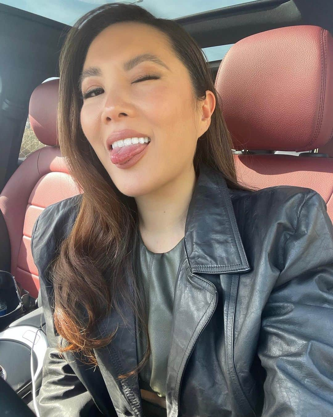 アライ・マキさんのインスタグラム写真 - (アライ・マキInstagram)「being back in LA just means killing time in your car 🫠」4月9日 2時27分 - allymaki