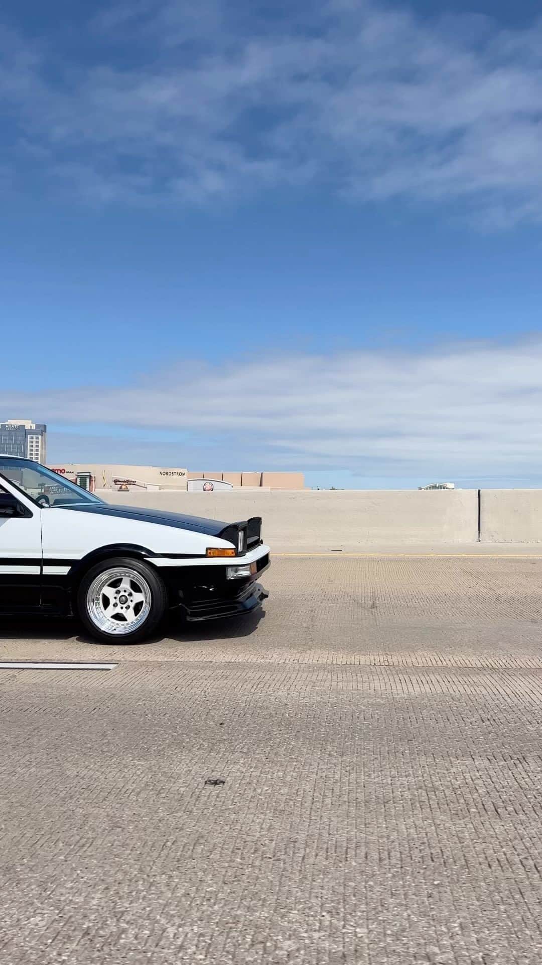 スティーブのインスタグラム：「The most fun 180hp you could ever drive @stevespov #ae86 #trueno #initiald #replica #4age20v #4age #4age16v #4ageblacktop #4ageturbo」