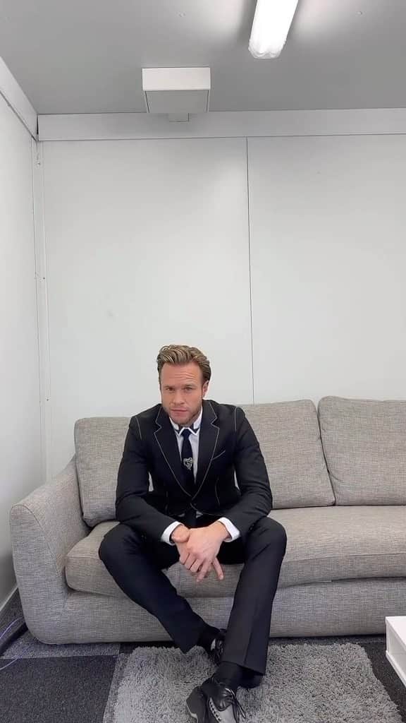 オリー・マーズのインスタグラム：「What took me 10 secs to post, took me a whole series to do 🤣😅 Starstruck final on tonight 8.30pm ITV 🤩」