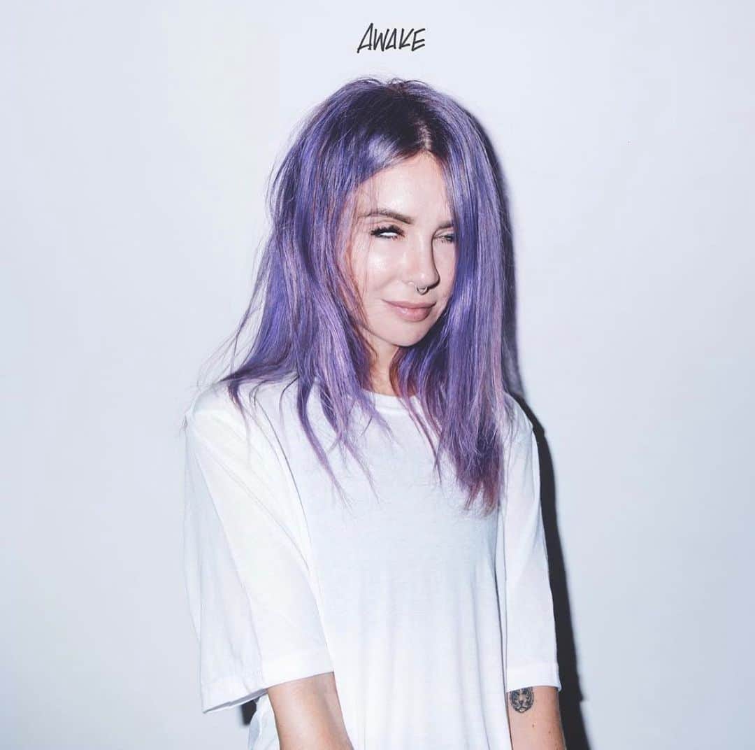 アリソン・ワンダーランドのインスタグラム：「Happy 5th birthday to my second album AWAKE comment if this album meant anything to you! It def did to me 💜」