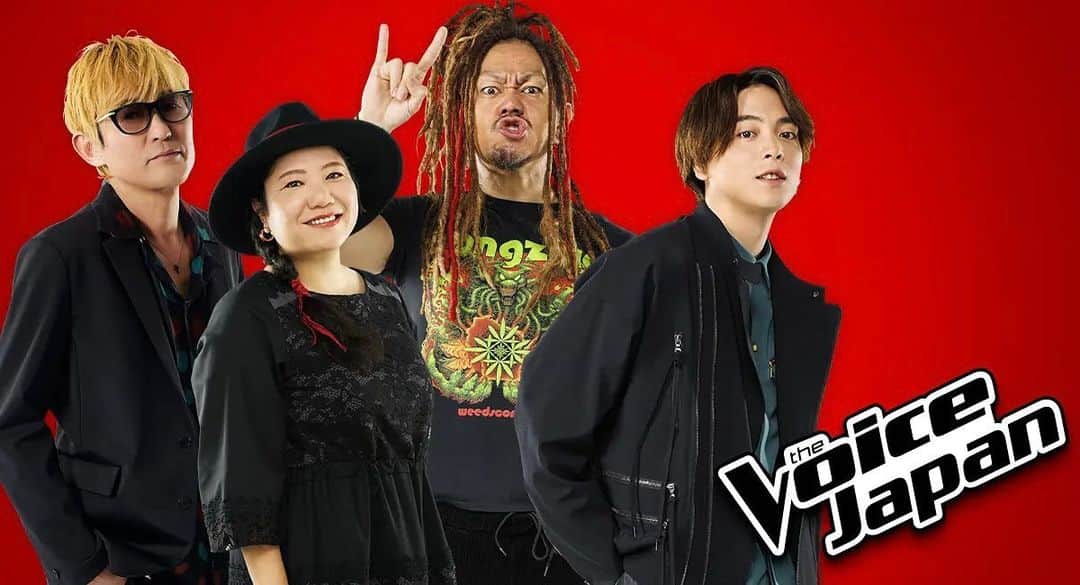スガシカオのインスタグラム：「【いよいよ本日！オンエア！】世界最高峰の音楽オーディション番組『The Voice Japan』が、本日4月9日（日）16:00からテレビ東京系列にて初回放送されます！  コーチ陣( #仲宗根泉（HY）#マキシマムザ亮君 #優里 #スガシカオ）が、数十人のボーカリストの中から「ブラインド・オーディション」にて、外見や衣装、年齢などに影響されないようステージに背を向け座った状態で歌声を聞き、「声」だけを評価し 4人を選んでチームを作ります  めっちゃ難しい攻防戦が繰り広げられます  乞うご期待！  番組名：The Voice Japan 放送日時：第１回 4月9日（日）16時00分～17時15分 放送局：テレビ東京系列6局ネット」