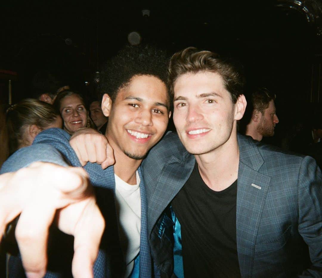 グレッグ・サルキンのインスタグラム：「Always said the best part of doing a show together for three years was the friendship that came from it」