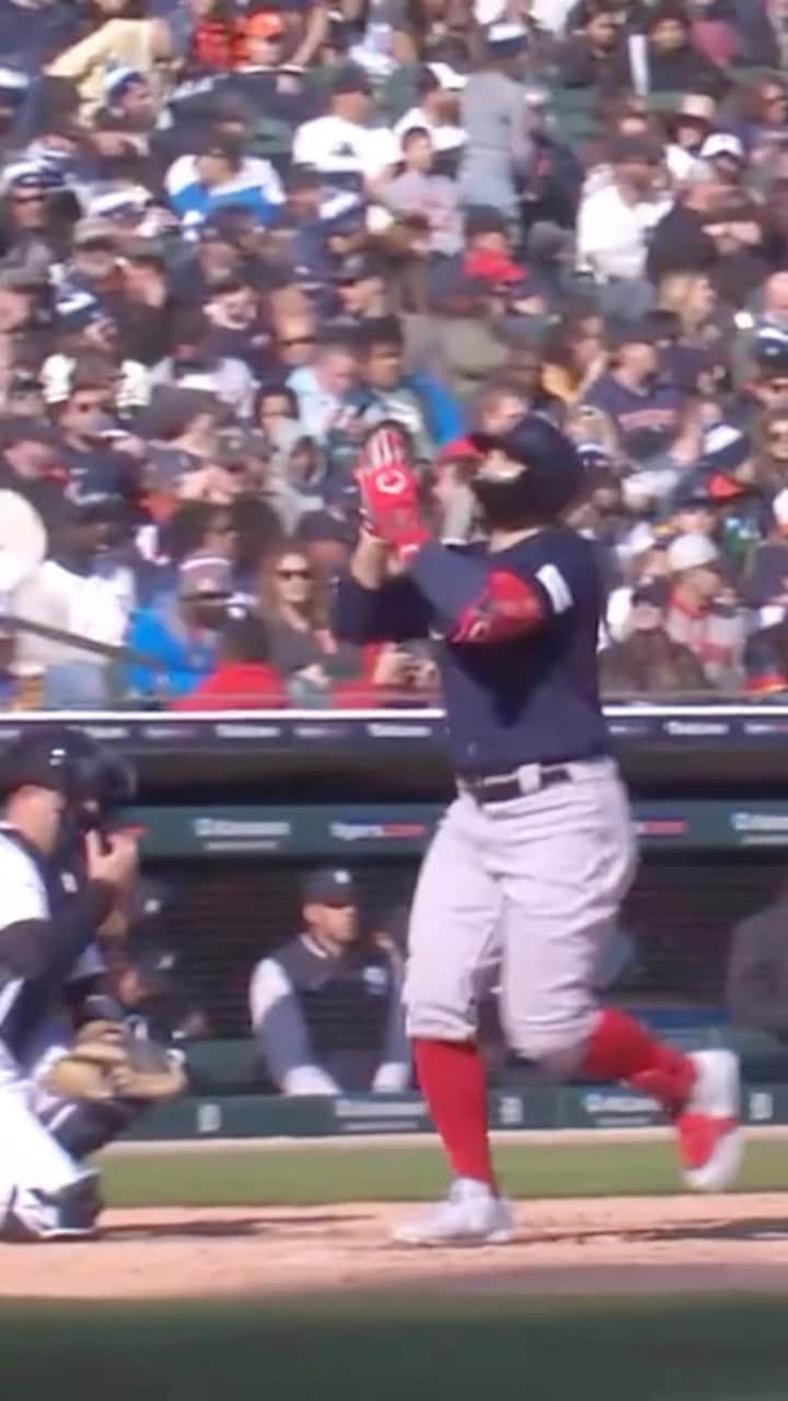 ボストン・レッドソックスのインスタグラム：「Adam Duvall is a machine」