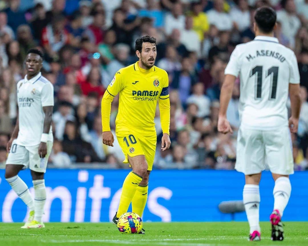 ダニエル・パレホのインスタグラム：「¡Qué noche y qué victoria! Este equipo es INCREÍBLE. Hay que seguir así, concentrados en cada partido y peleando hasta el último punto. Estamos cerca equipo, hay que aguantar un poco más. @villarrealcf 💛  #LaLiga #Villarreal」