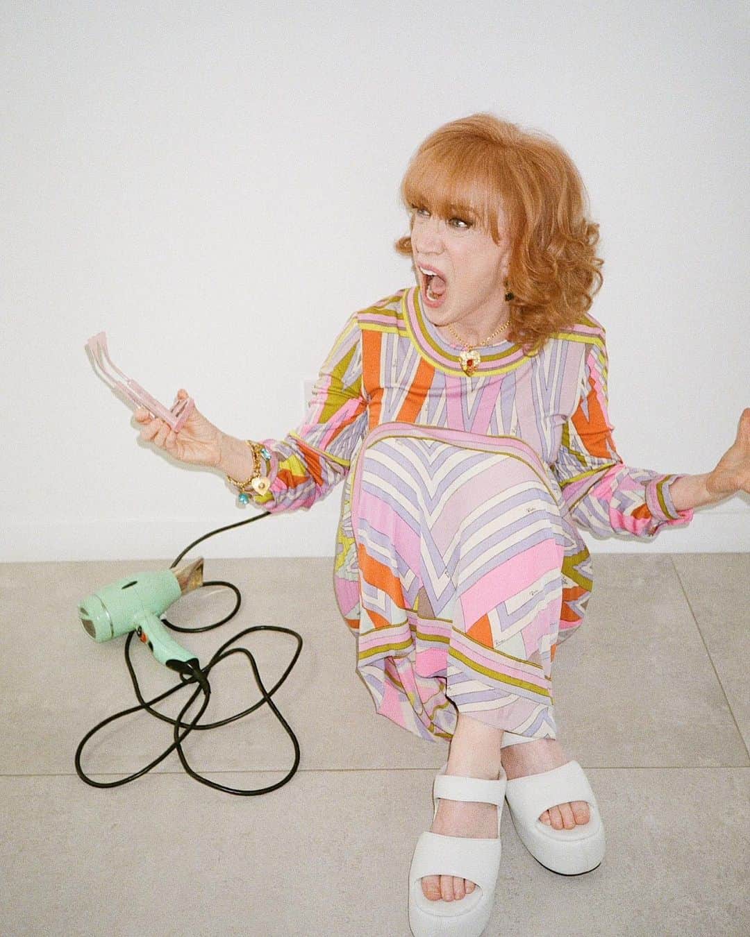キャシー・グリフィンのインスタグラム：「I regret not stealing this @emiliopucci dress from this @interviewmag shoot. :)」