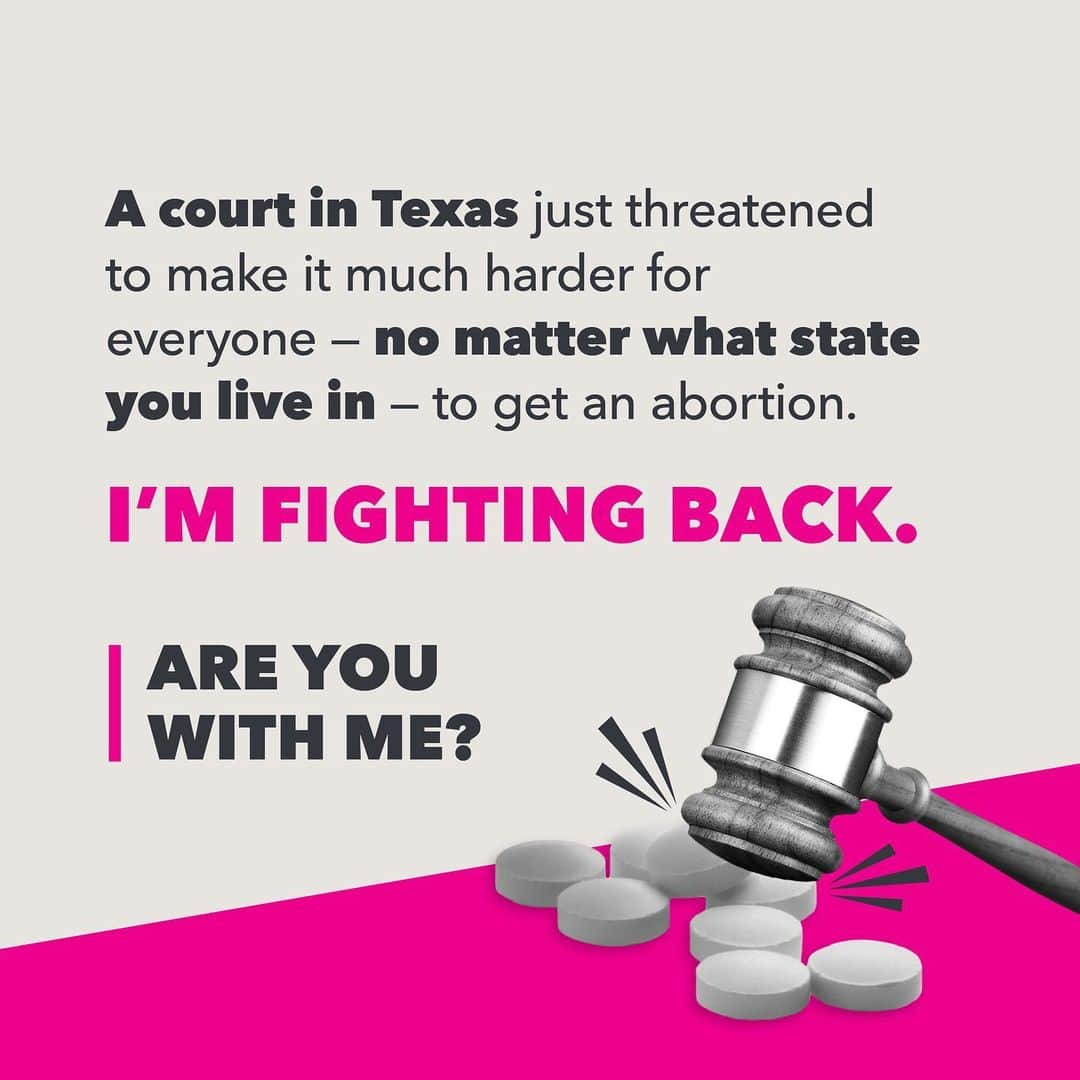 ミラーナ・ヴァイントゥルーブのインスタグラム：「Access to mifepristone — one of two drugs commonly used in a medication abortion — was just threatened nationwide by ONE federal judge in Texas, despite 22 years of FDA approval. The weaponization of our judicial system should disturb us all. #bansoffourbodies」