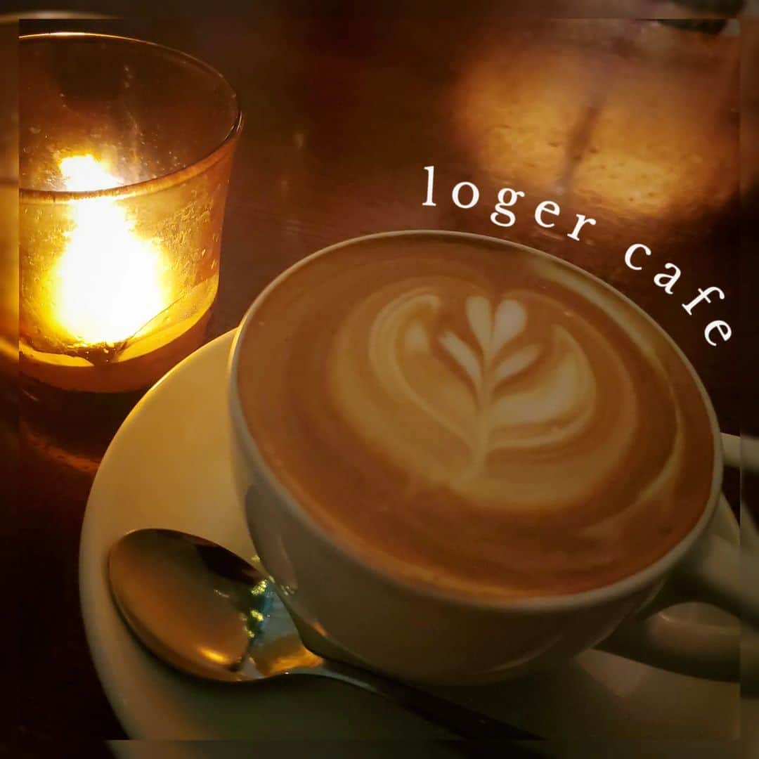 井上琴絵のインスタグラム：「☕ . 夜カフェも好き❤ . . お腹いっぱいやったから 人気のブラウニーはまた今度☺。 . @logercafebisu #logercafeebisu #かふぇすたぐらむ#カフェ活#カフェ巡り #カフェ巡り好き#☕#おしゃれなカフェ #coffee#coffeegram#coffeelove#coffeetime #cafe#cafestagram#ebisicafe#cafephotography」