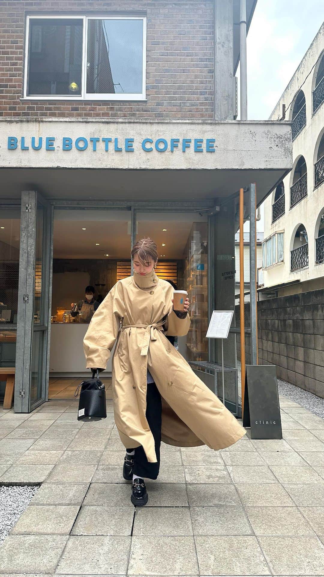 のインスタグラム：「@orientaltraffic_official × @lily02tbt  本日23:59まで全商品対象2,000円クーポン＋TIME SALE中です🍐  動画は久しぶりに ゆいかちゃんと朝ご飯した時の🧇 未来の事とか話したり、めちゃ楽しかった🥛🫐 次は写真撮ろう〜！🤳  暖かくなってきたら着れないので、 今のうちにたくさんトレンチ着ておこう🧥  #orientaltraffic  #サンダルコーデ #サンダル #春コーデ  #150cmコーデ  #オリエンタルトラフィック #orientaltrafficbyyuri」