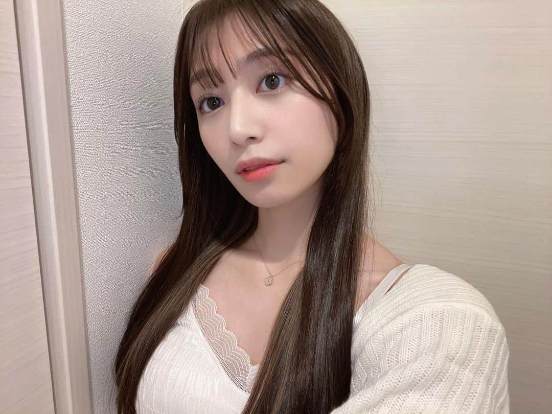 椚ありさのインスタグラム：「前髪見慣れてきた🫣🌸」