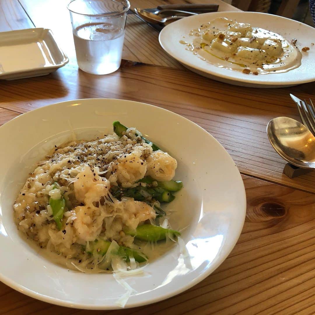 mai_1106のインスタグラム：「2023.4 . 🍽️ 友達が息子にお祝いを準備してくれてた. ありがとう♡ . . .」