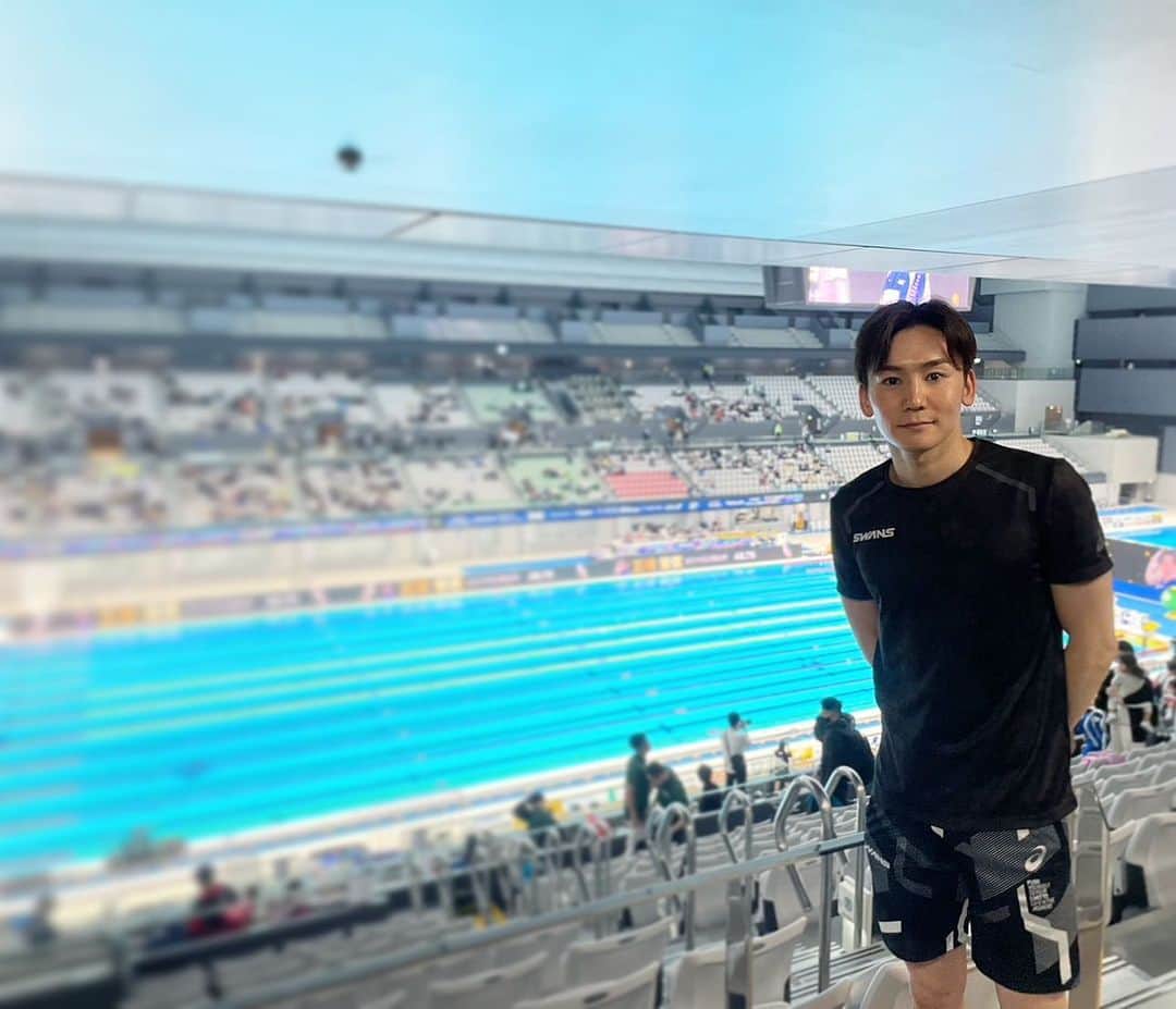 江原騎士のインスタグラム：「. . 日本選手権が終わりました。 100mFr 11位 200mFr 9位 400mFr 6位という結果でした。 . 10年ぶりに予選落ちしてしまい、 所属のSWANSを初め 応援してくださるスポンサー、 周りの方々に申し訳ない気持ちと 自分自身の弱さに悔しい気持ちでいっぱいです。 . 来年は2024パリ五輪があります。 なんとしても出場したいと思っています。 今回の悔しさをバネに 絶対勝ち取るんだという気持ちで あと1年直向きに頑張ります。 皆さんの応援が力になるので これからもよろしくお願いします。 . #swans #自分らしく　#次は負けない」