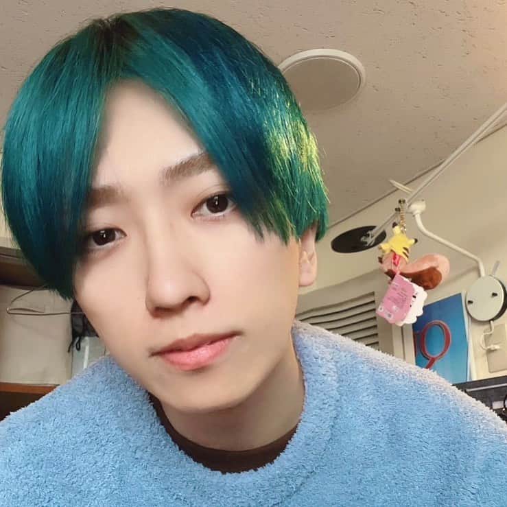 うみくんのインスタグラム：「#greenhair」