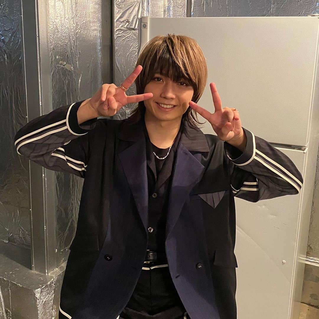 のインスタグラム：「キラフェスのアー写かわったね🙆‍♂️」